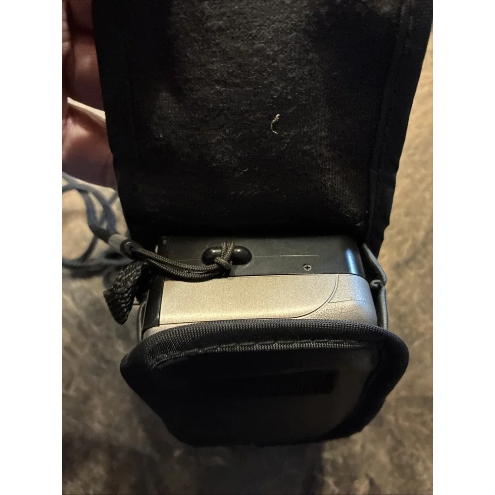 (E) FujiFilm Big View Finder Auto 10 35mm Film Point & Shoot Camera With Case
